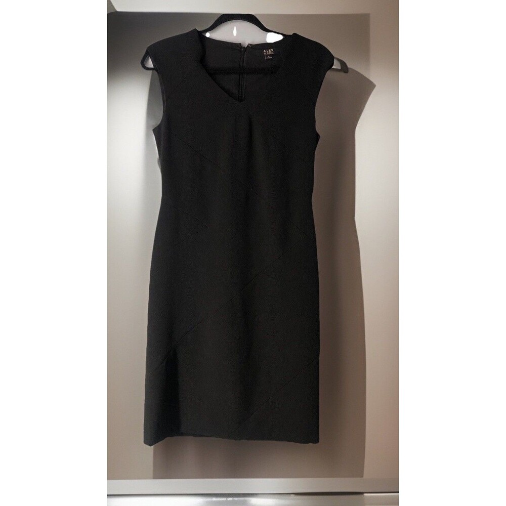 ALEX MARIE WOMEN DRESS SZ |4| SLEEVELESS BLACK V NECK Retail $128 - Picture 4 of 16
